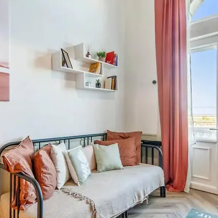 Juste La - Classe 3 Etoiles - Face A La * 울가트