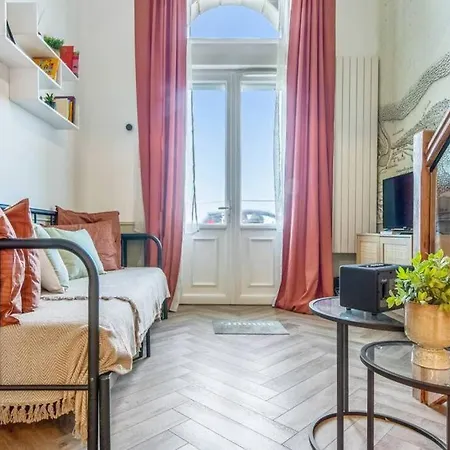 Juste La - Classe 3 Etoiles - Face A La 아파트 *