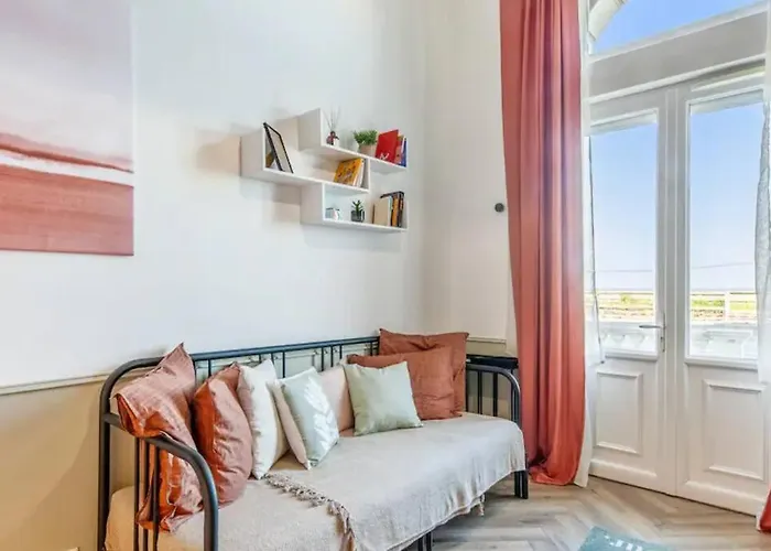 Juste La - Classe 3 Etoiles - Face A La * Houlgate